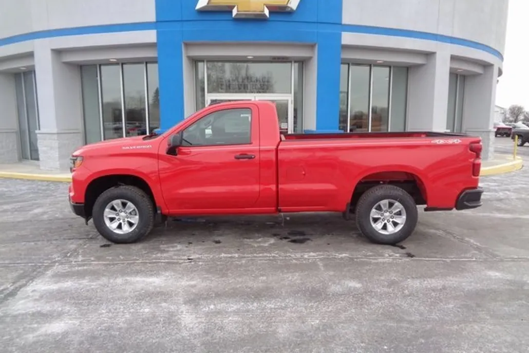 2025 Chevrolet Silverado 1500 photo 1