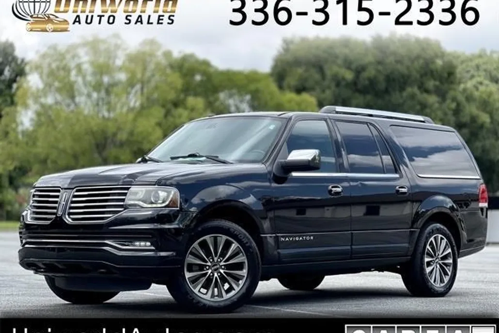 2017 Lincoln Navigator L photo 1
