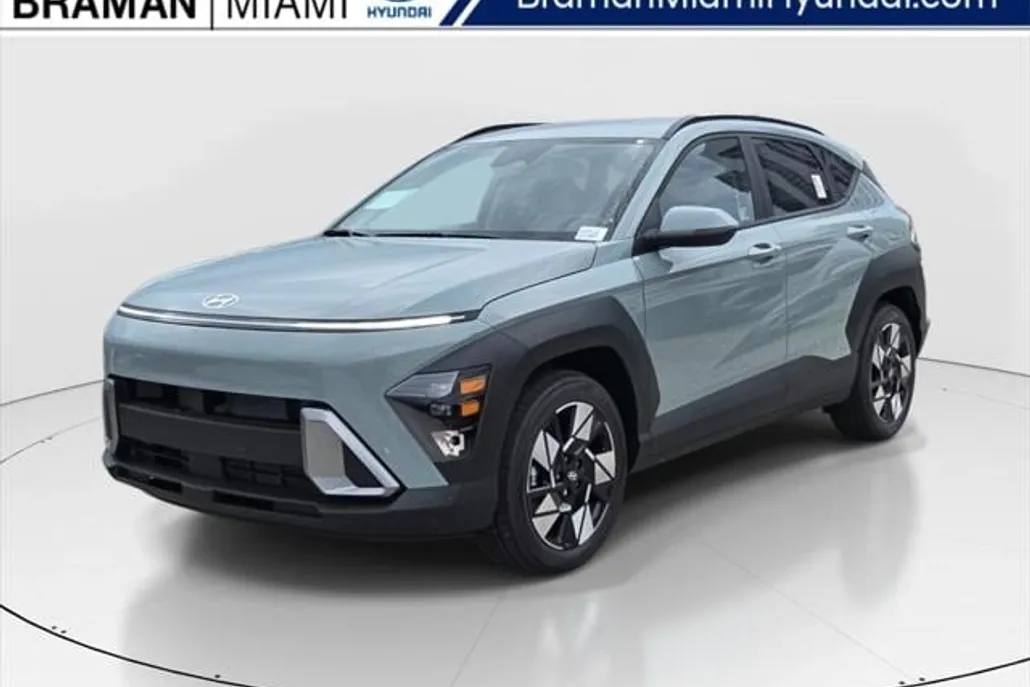 2025 Hyundai Kona SEL photo 1