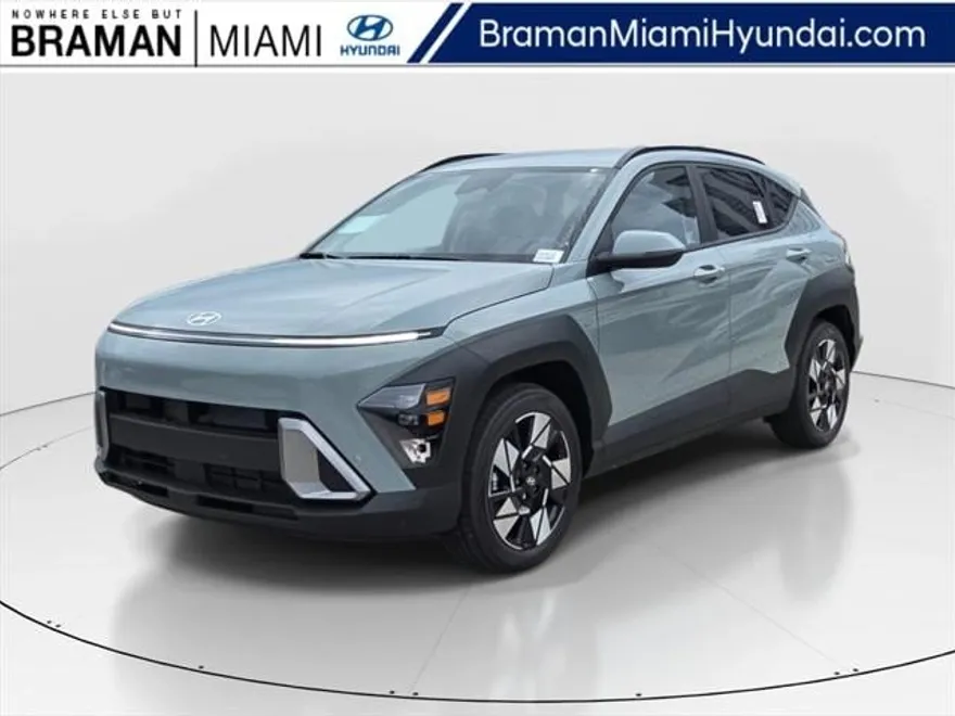 2025 Hyundai Kona SEL photo 1