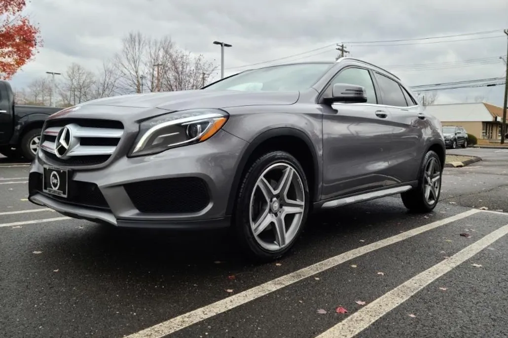 2015 Mercedes Benz GLA 250 4MATIC photo 1