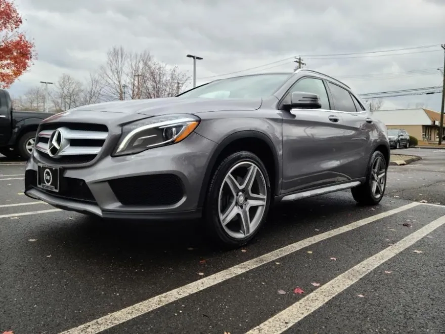 2015 Mercedes Benz GLA 250 4MATIC photo 1