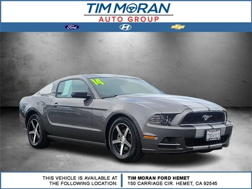 2014 Ford Mustang V6 photo 1