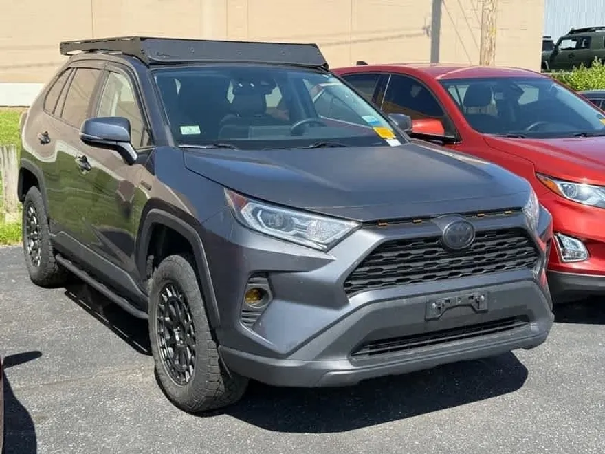 2020 Toyota RAV4 Hybrid XLE photo 1