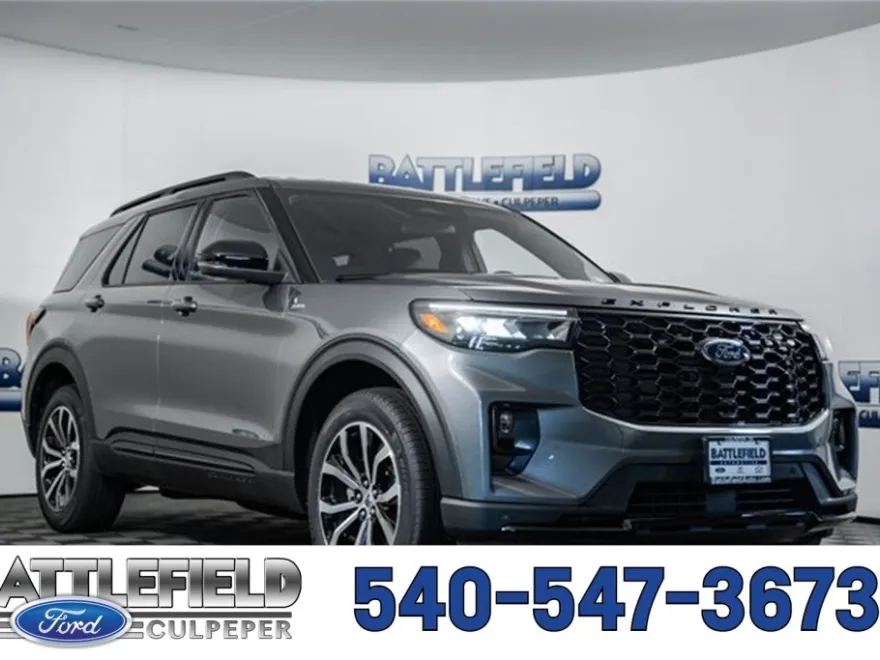2025 Ford Explorer ST-Line photo 1