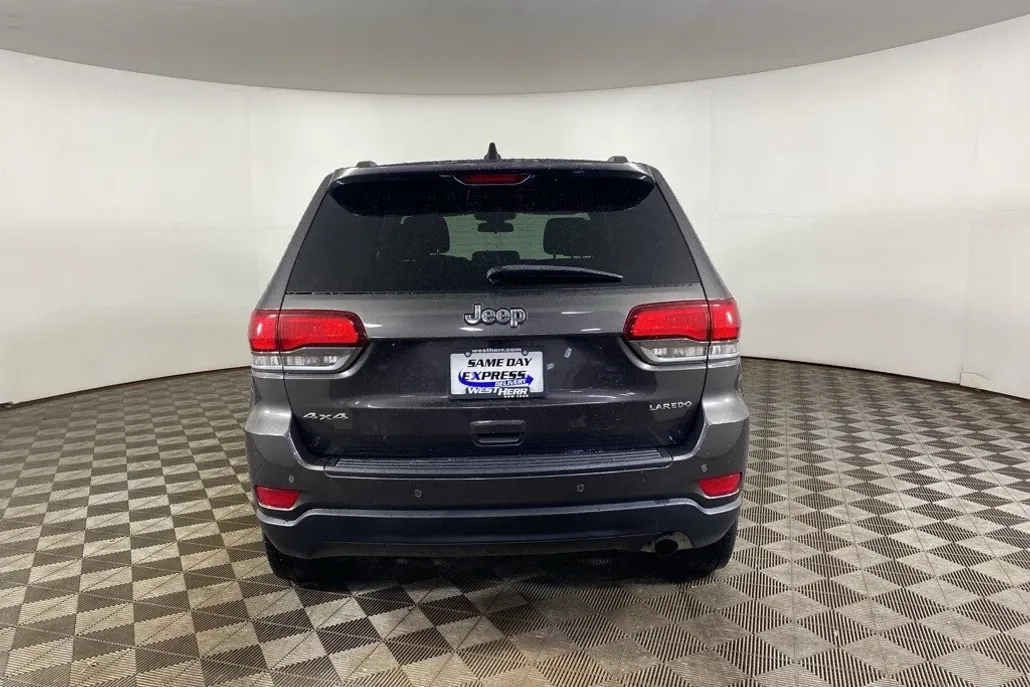 2021 Jeep Grand Cherokee Laredo E photo 1