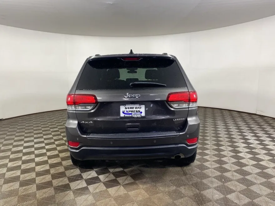 2021 Jeep Grand Cherokee Laredo E photo 1