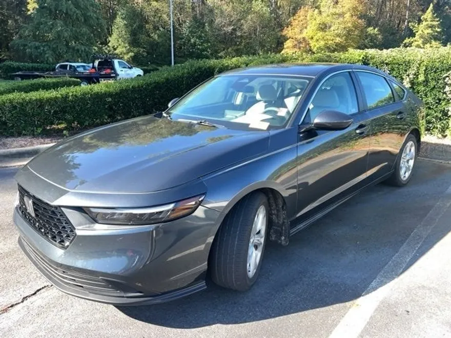 2023 Honda Accord LX photo 1