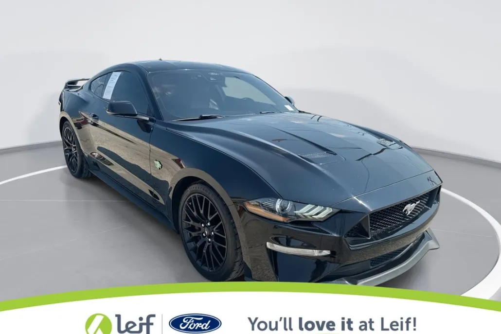 2017 Ford Mustang GT Premium photo 1