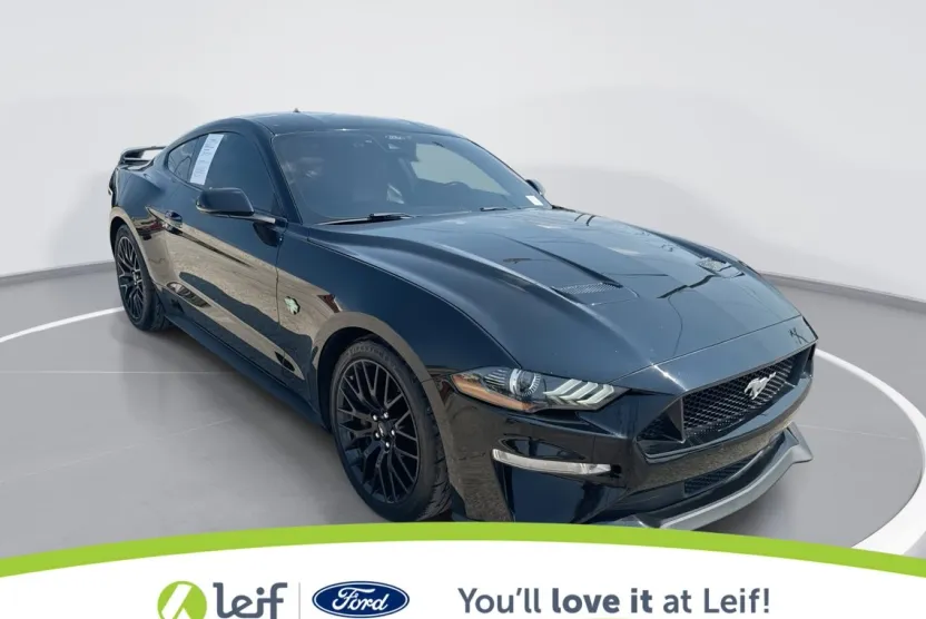 2017 Ford Mustang GT Premium photo 1