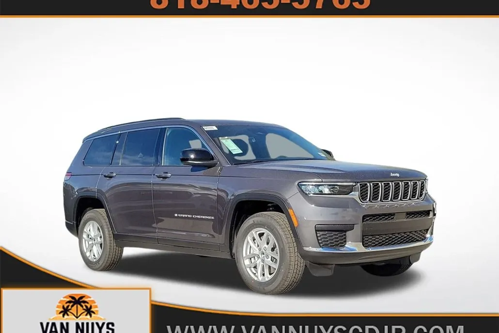 2025 Jeep Grand Cherokee Laredo photo 1