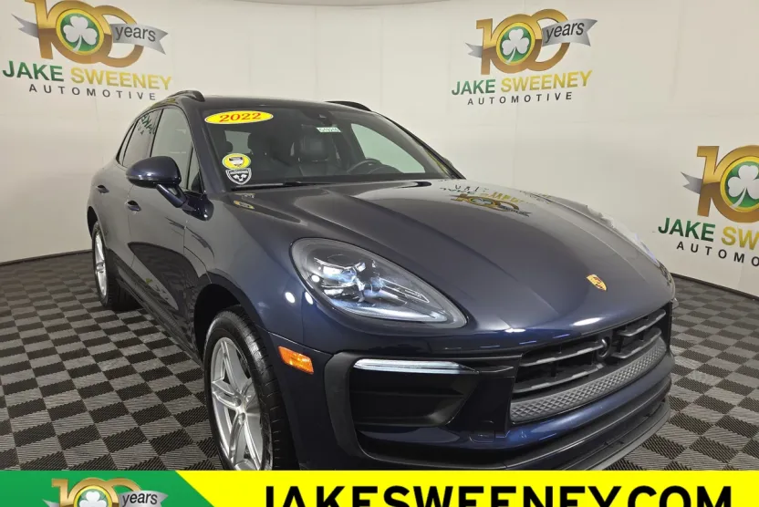 2022 Porsche Macan photo 1