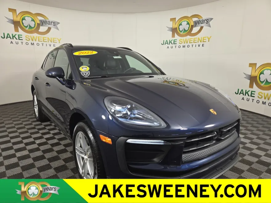 2022 Porsche Macan photo 1