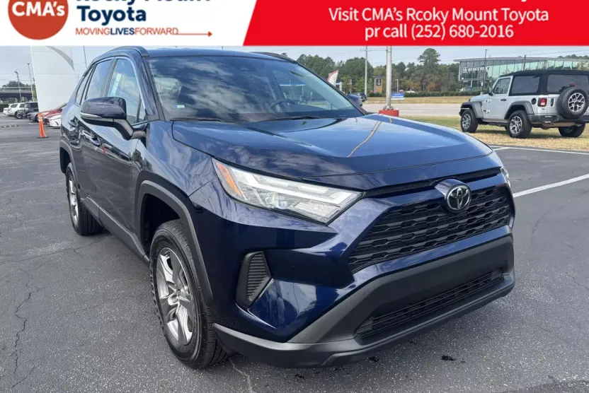 2024 Toyota RAV4 XLE photo 1