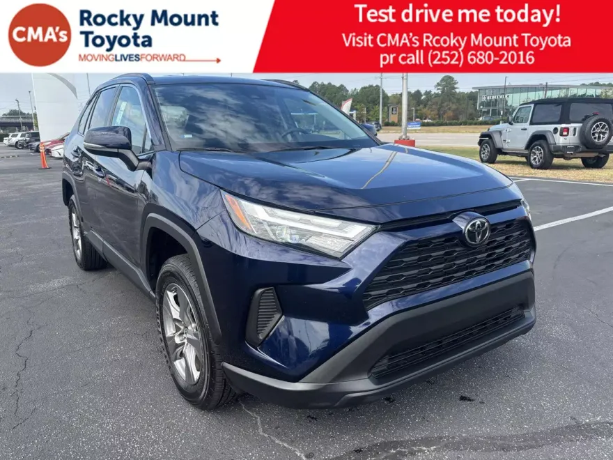2024 Toyota RAV4 XLE photo 1