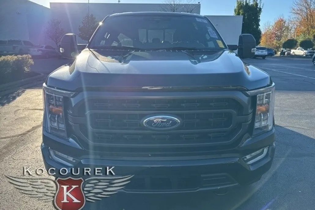 2022 Ford F-150 XLT photo 1