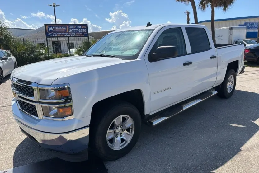 2014 Chevrolet Silverado 1500 LT photo 1