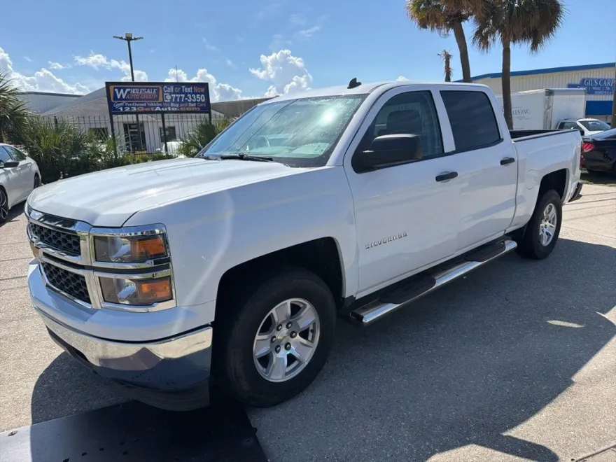 2014 Chevrolet Silverado 1500 LT photo 1