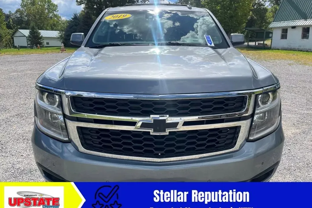2019 Chevrolet Tahoe LT photo 1