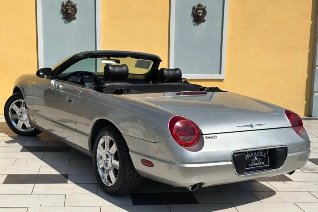 2005 Ford Thunderbird Deluxe photo 1