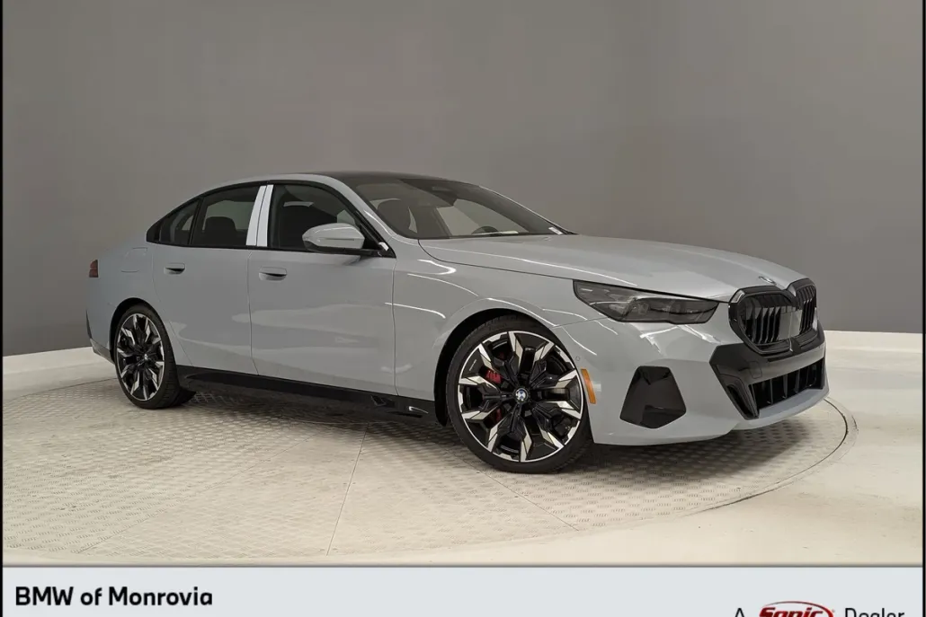 2026 Bmw 550e xDrive photo 1