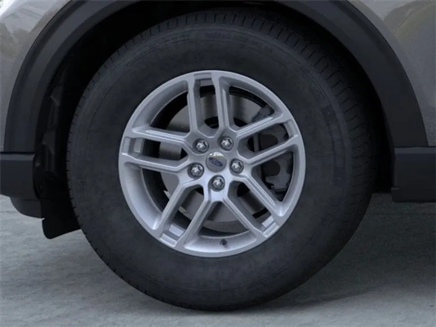 2025 Ford Explorer photo 1