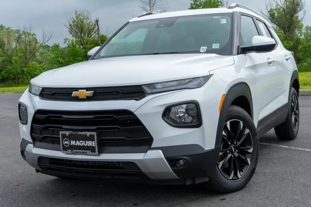 2023 Chevrolet Trailblazer LT photo 1