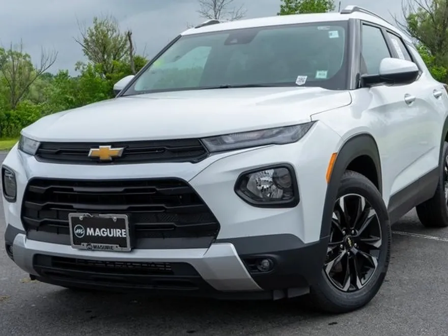 2023 Chevrolet Trailblazer LT photo 1