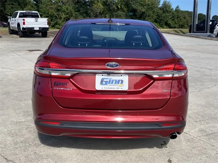 2018 Ford Fusion SE photo 1
