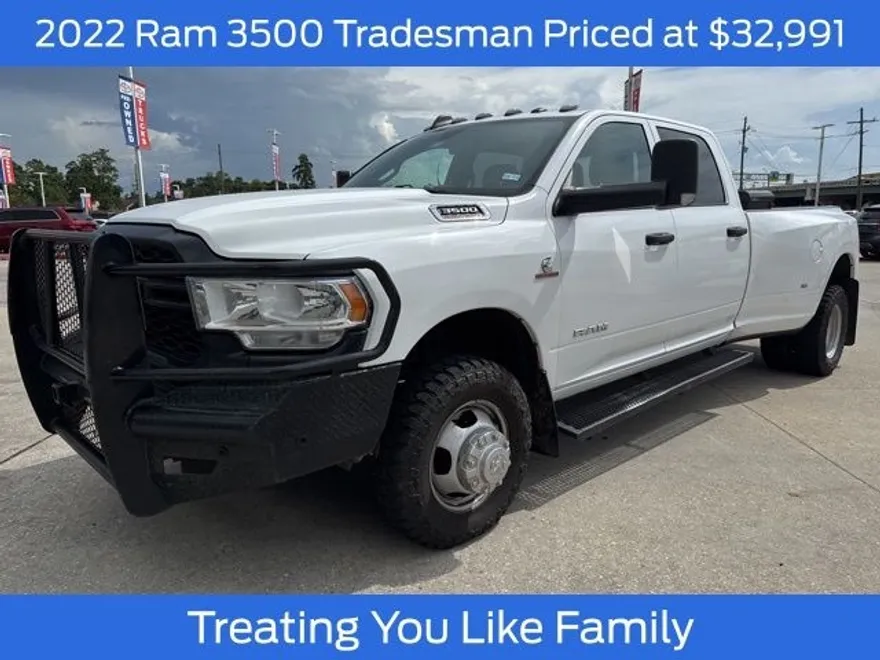 2022 Ram 3500 Tradesman photo 1