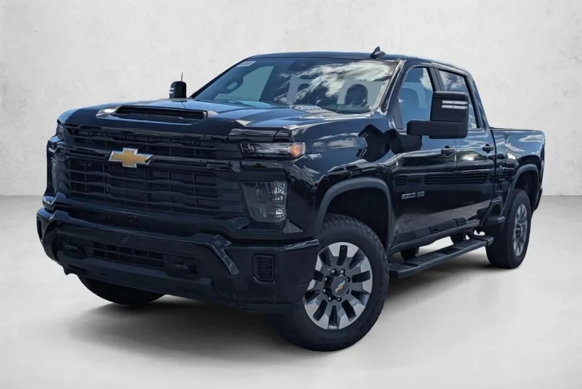 2026 Chevrolet Silverado 2500HD Custom photo 1