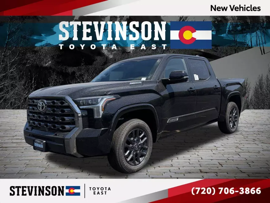 2025 Toyota Tundra Platinum CrewMax photo 1