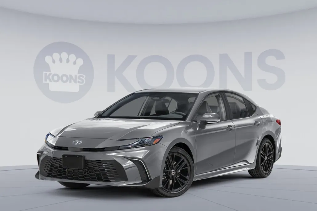 2026 Toyota Camry SE photo 1