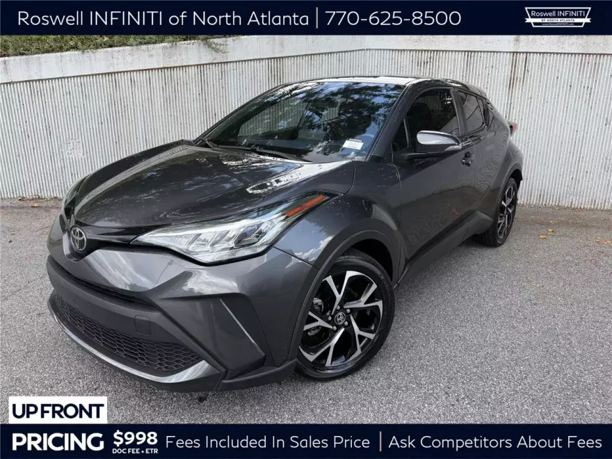 2022 Toyota C-HR XLE photo 1