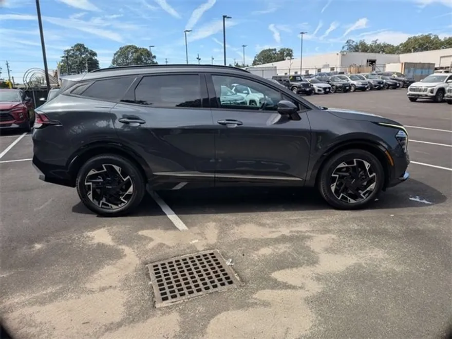 2023 Kia Sportage photo 1