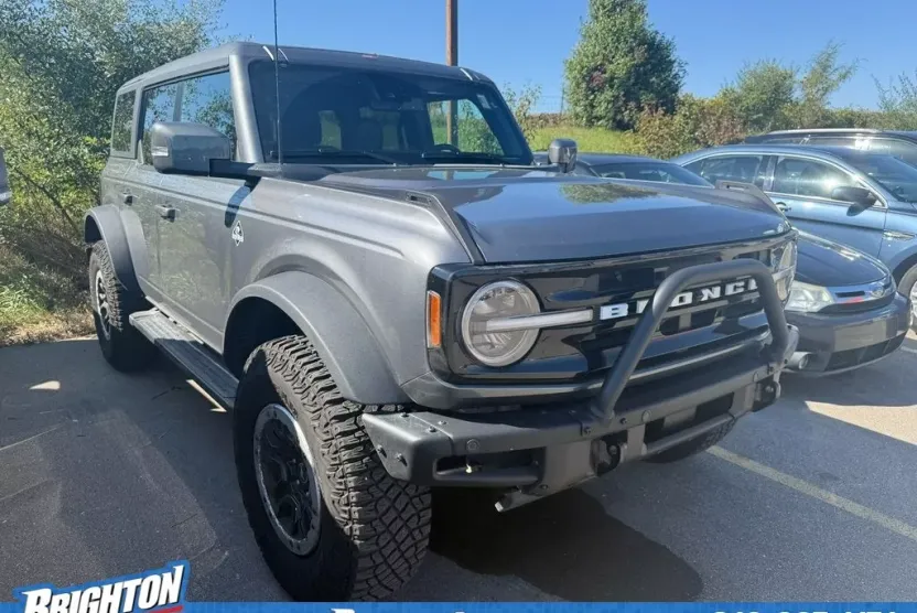 2024 Ford Bronco Outer Banks photo 1