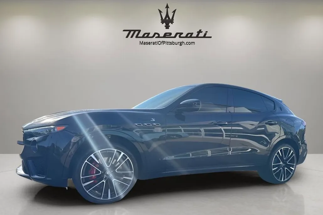 2022 Maserati Levante Modena S photo 1