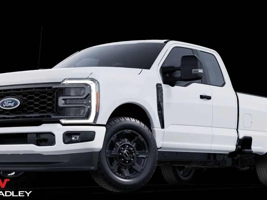 2025 Ford F-350 photo 1