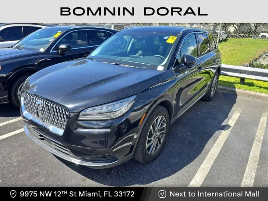 2022 Lincoln Corsair Standard photo 1