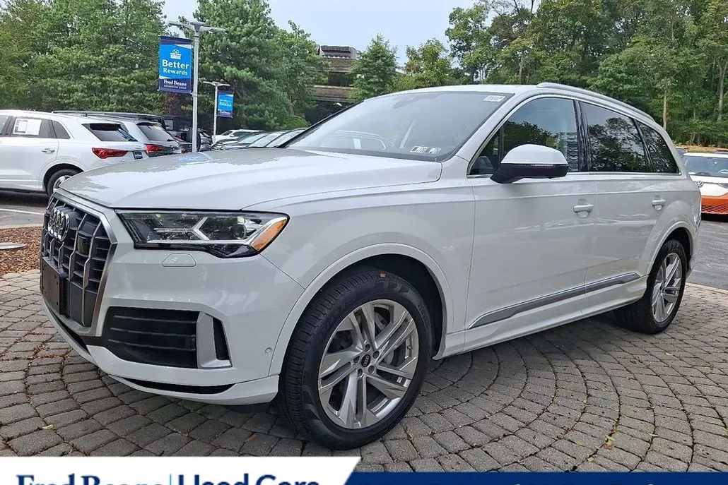 2022 Audi Q7 55 Premium Plus photo 1