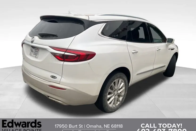 2020 Buick Enclave Essence photo 1