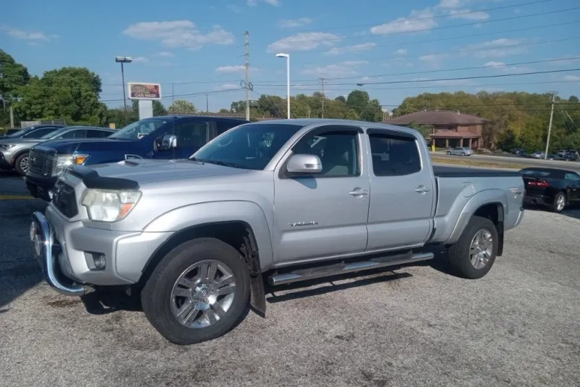 2012 Toyota Tacoma Base V6 photo 1