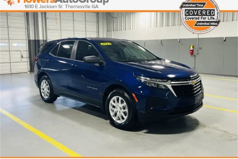 2023 Chevrolet Equinox LS photo 1