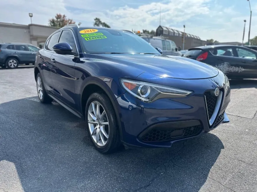 2018 Alfa Romeo Stelvio Ti photo 1