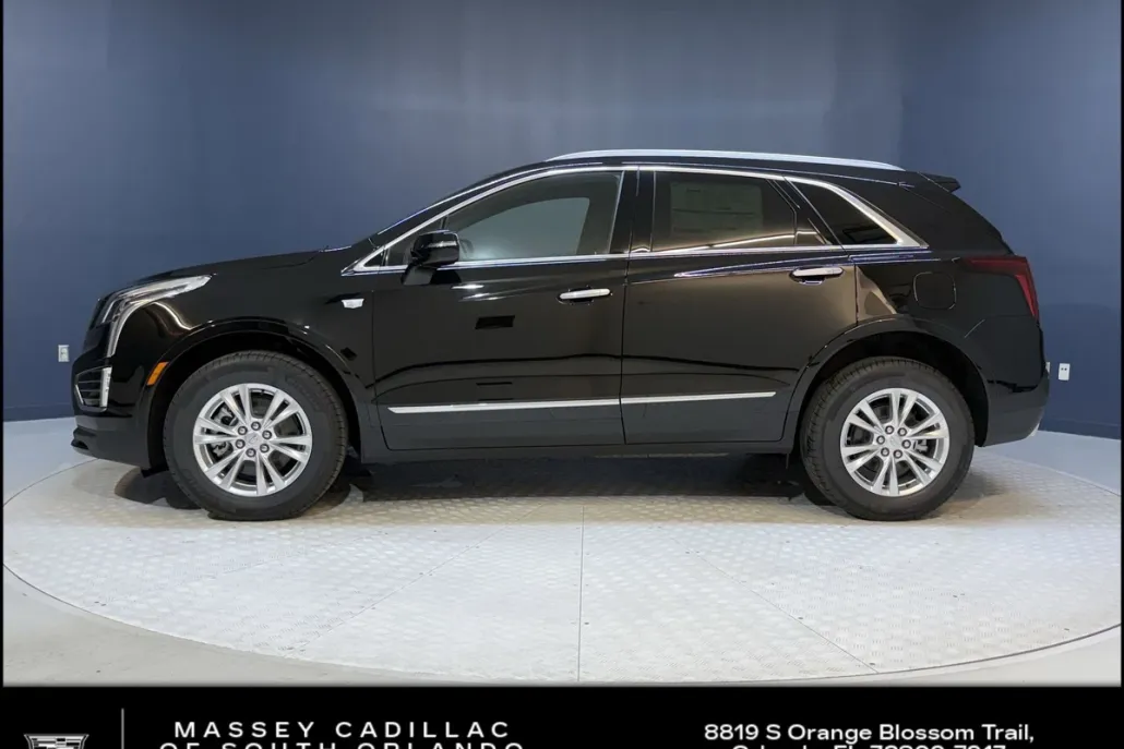2025 Cadillac XT5 Luxury photo 1