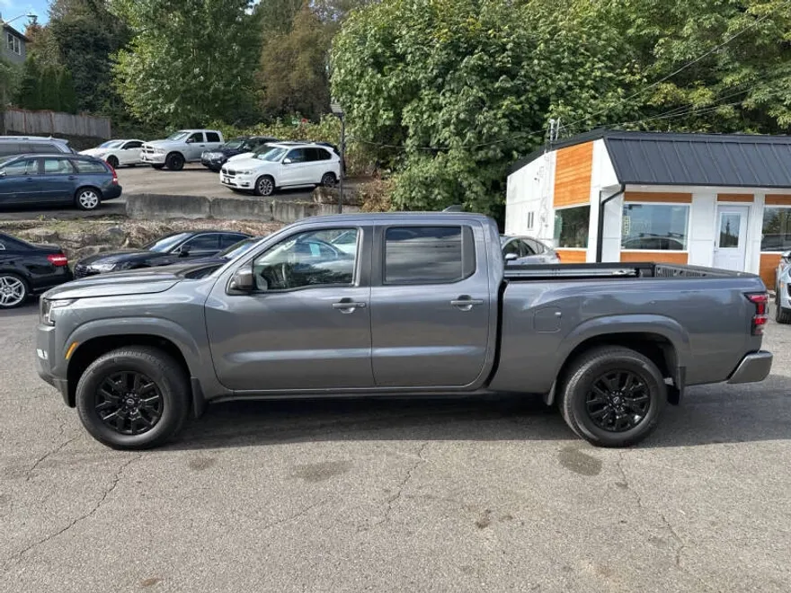 2023 Nissan Frontier SV photo 1