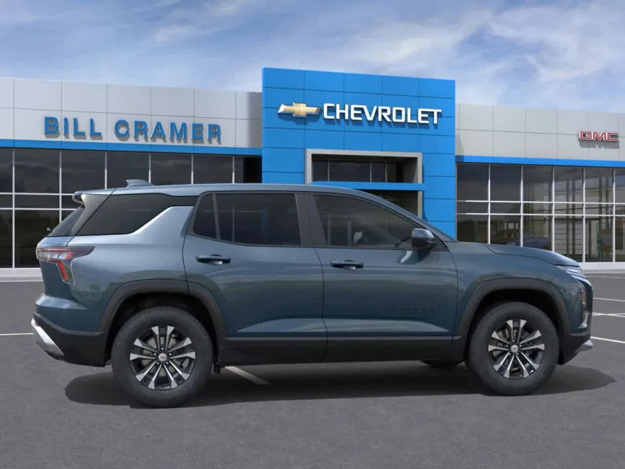 2026 Chevrolet Equinox LT photo 1