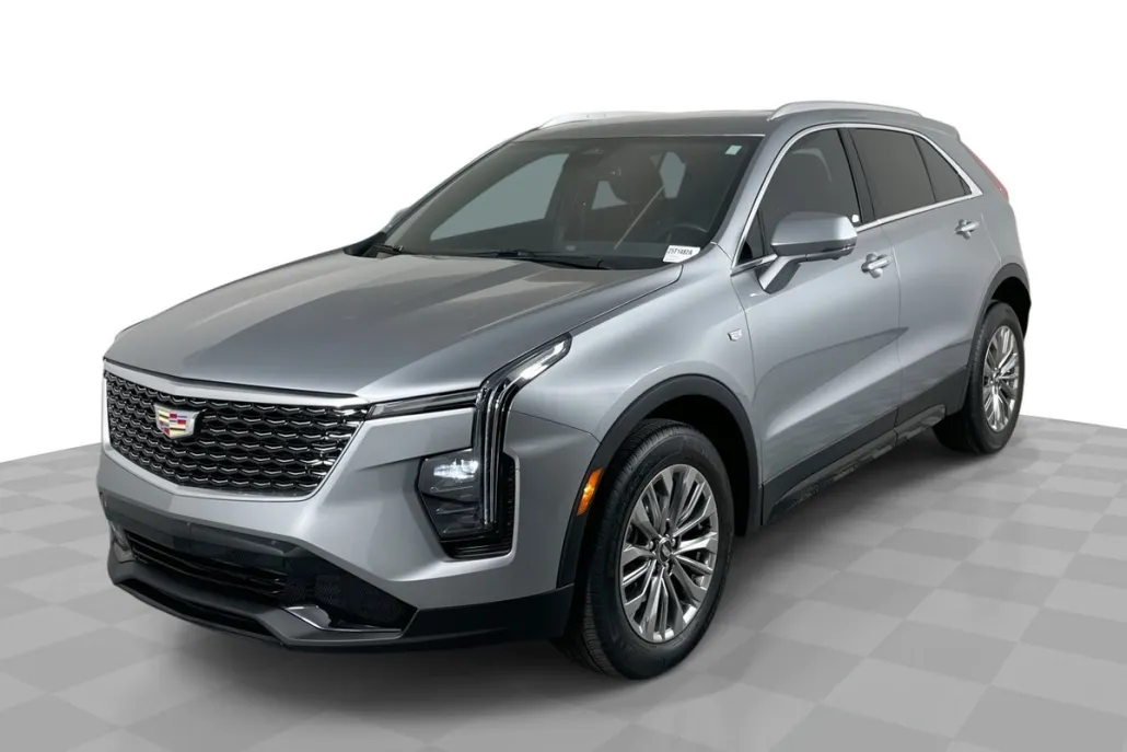 2024 Cadillac XT4 Premium Luxury photo 1