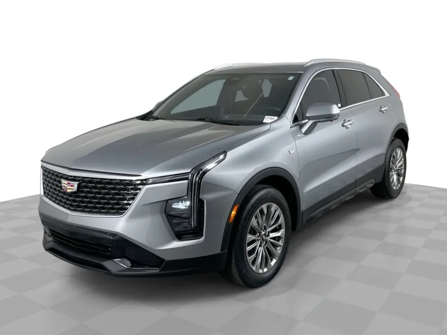 2024 Cadillac XT4 Premium Luxury photo 1