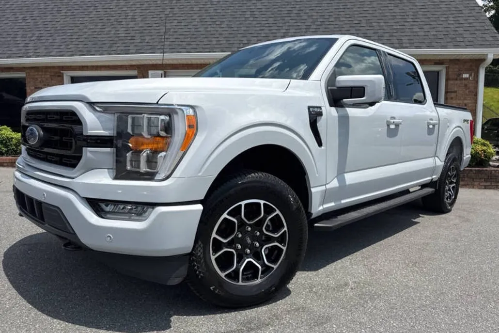 2022 Ford F-150 XLT photo 1
